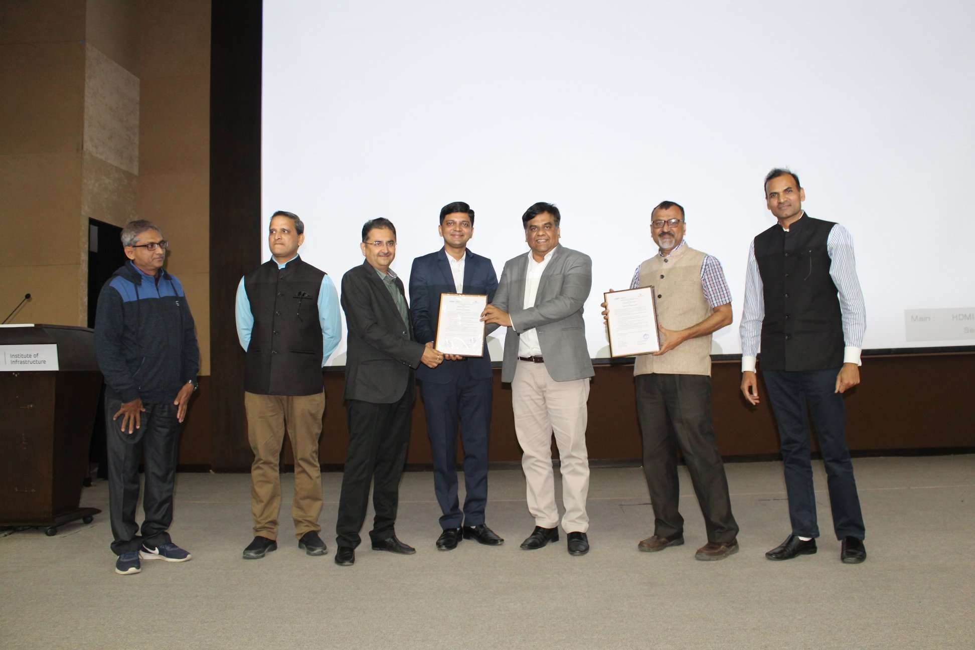 Silver Touch signed MoU with Adani Institute of Infrastructure Silver Touch signed MoU with Adani Institute of Infrastructure